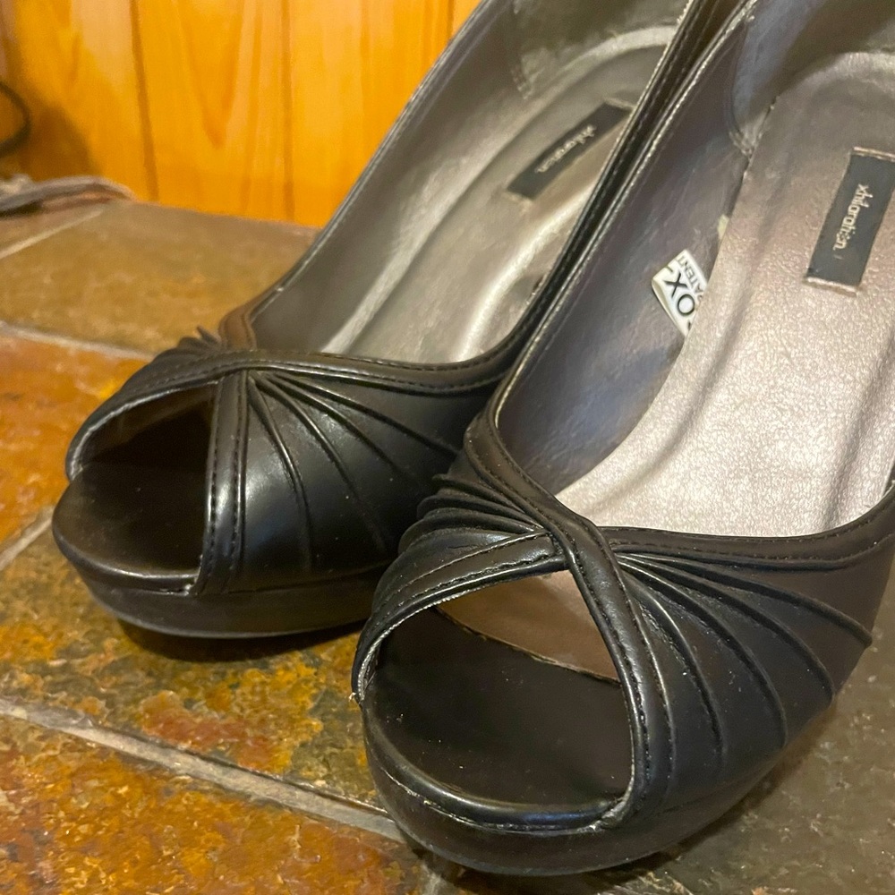 Open Toe Pumps - Picture 4 of 4
